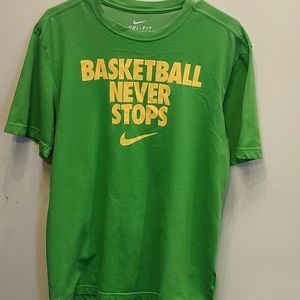 Nike DRI Fit Basketball shirt size M